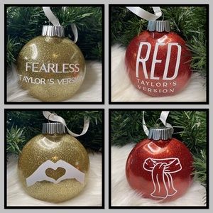 Fearless & Red Taylor’s Version Ornament Duo Taylor Swift Album Inspired
